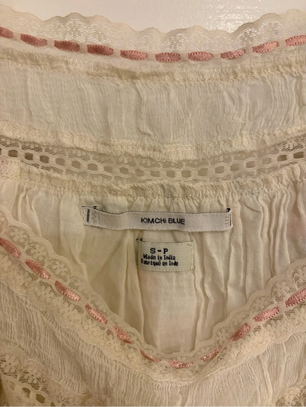Kimchi Blue Urban Outfitters Colette Embroidered Ruffle Cami Small - Picture 4 of 7